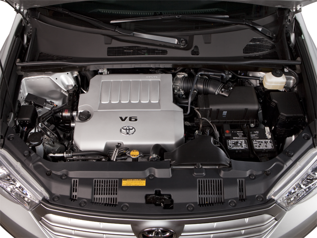 2011 Toyota Highlander SE