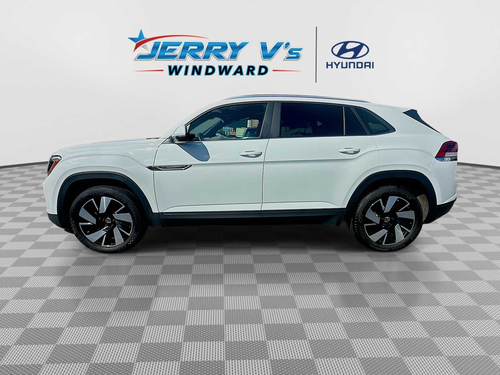 2025 Volkswagen Atlas Cross Sport 2.0T SE w/Technology