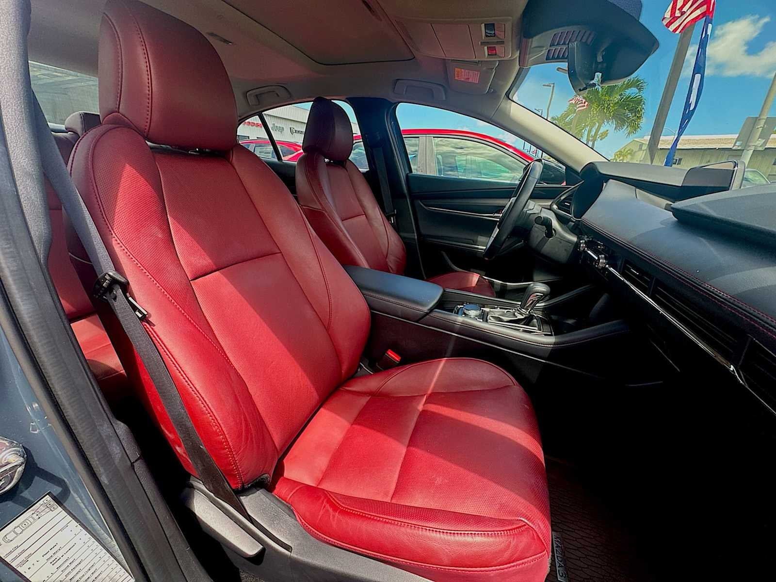 2025 Mazda Mazda3 Carbon Edition - Photo 18