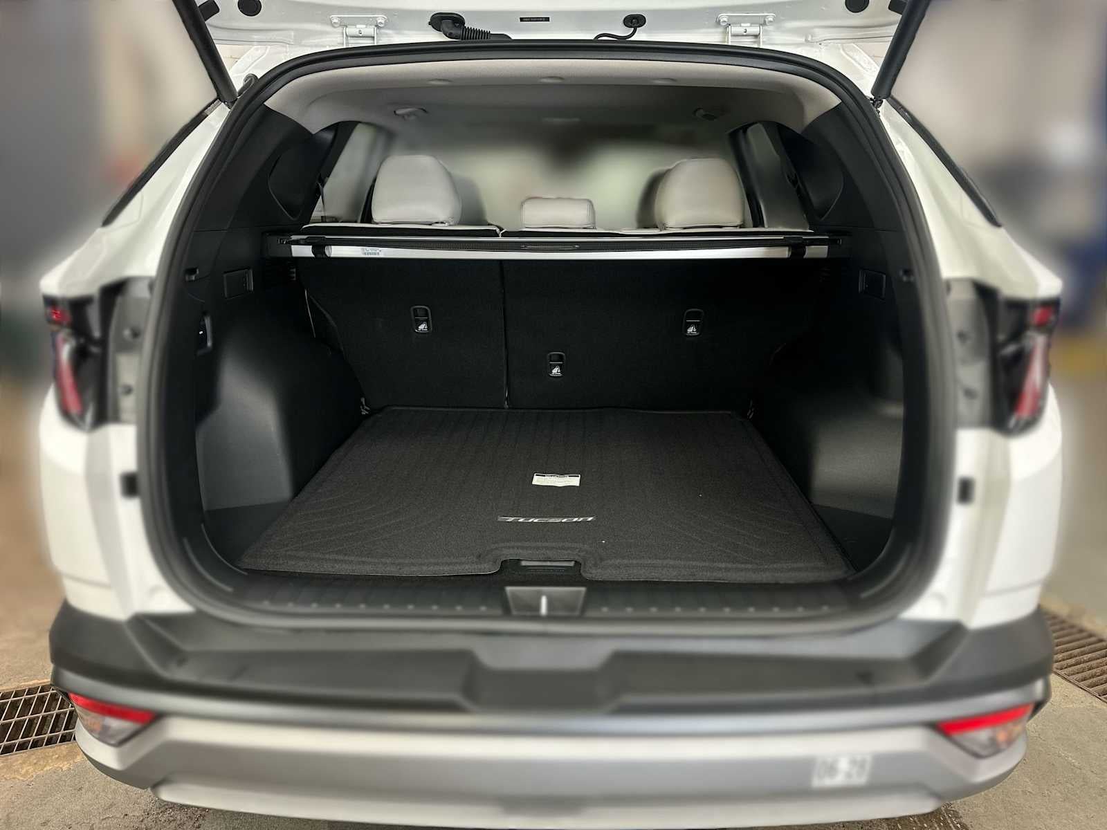 2026 Hyundai TUCSON SEL Premium FWD