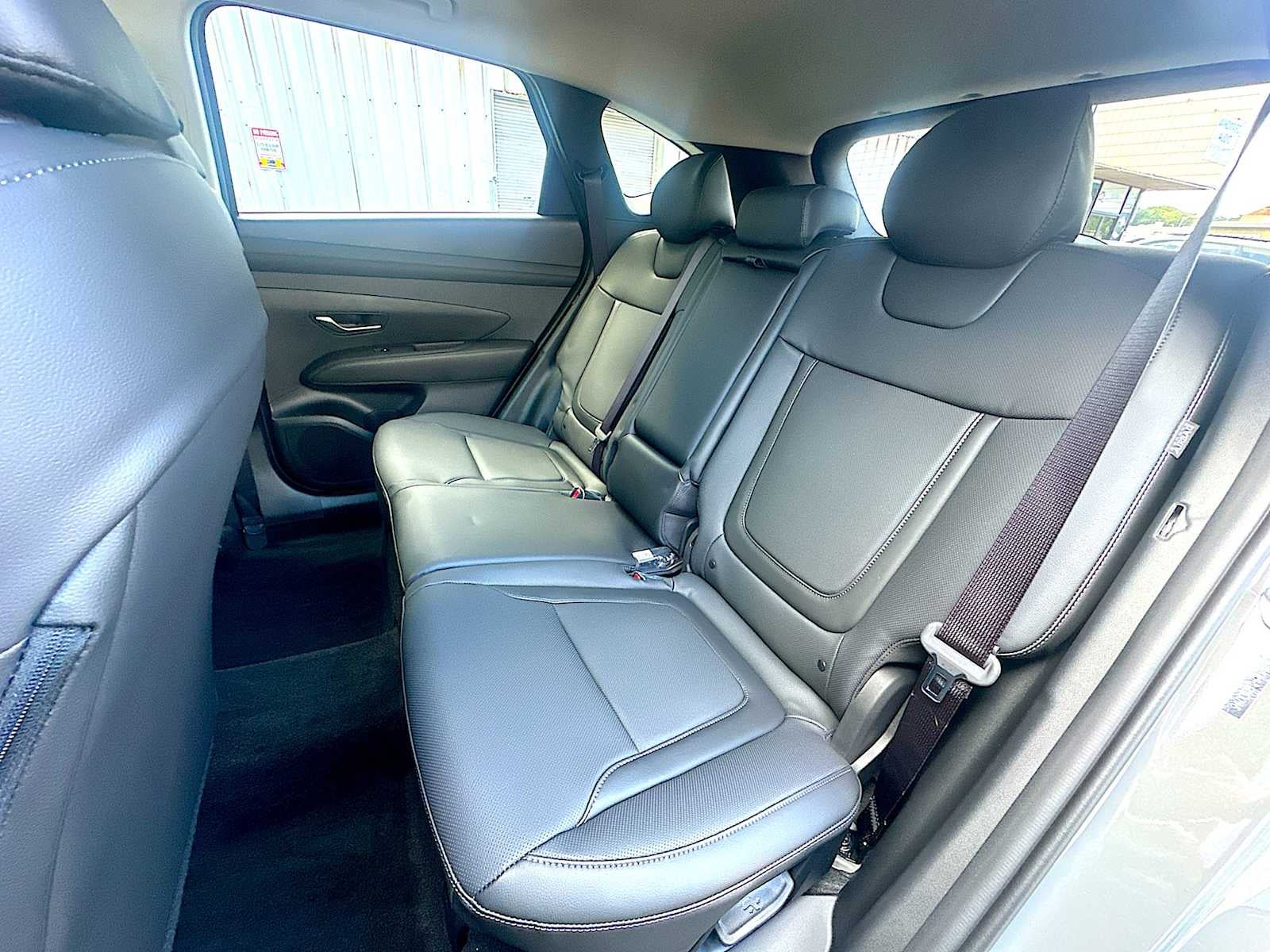 2026 Hyundai TUCSON SEL Premium FWD