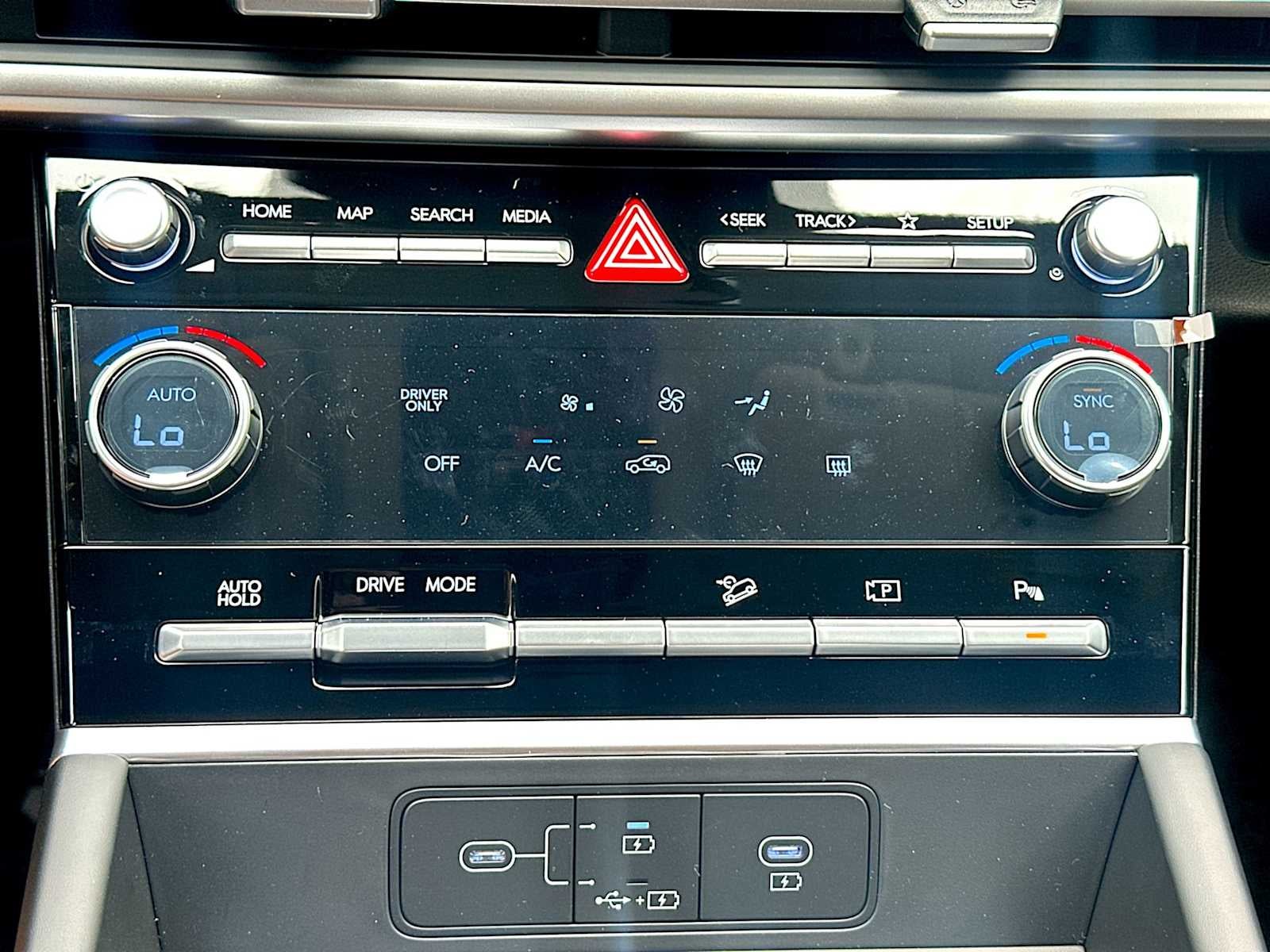 2026 Hyundai SANTA FE HYBRID SE