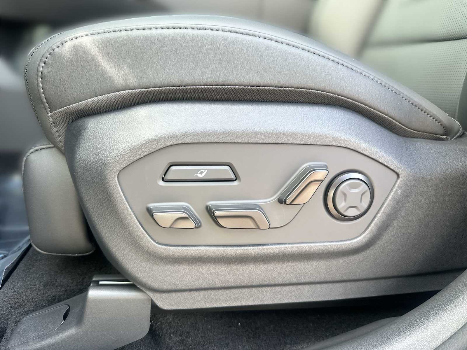 2025 Hyundai SANTA FE Calligraphy AWD