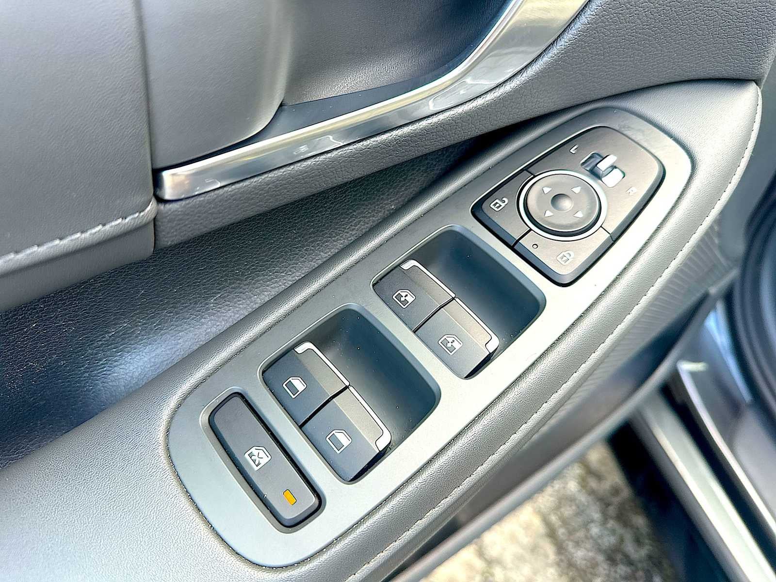 2020 Hyundai SONATA Limited