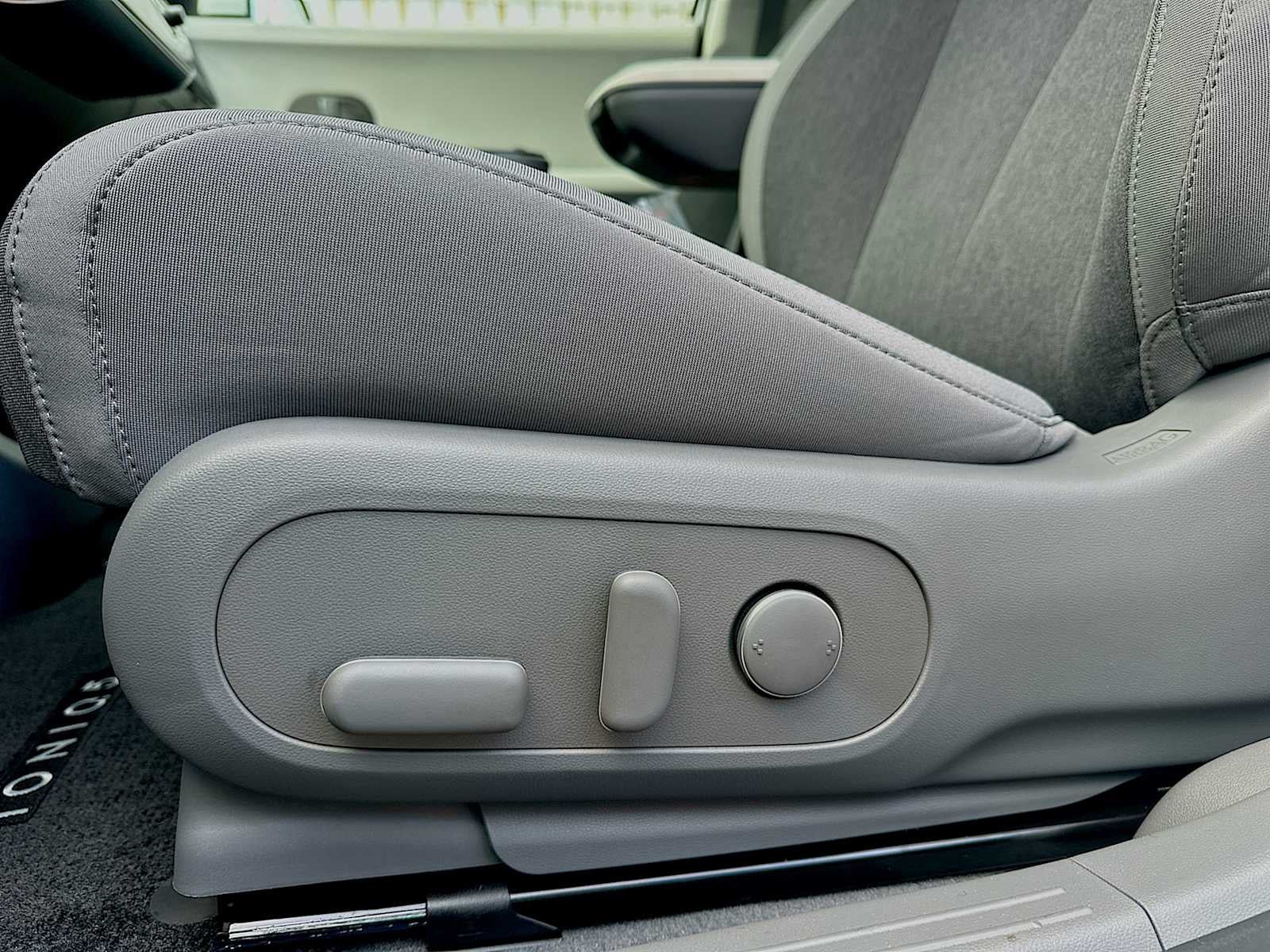 2026 Hyundai IONIQ 5 SE