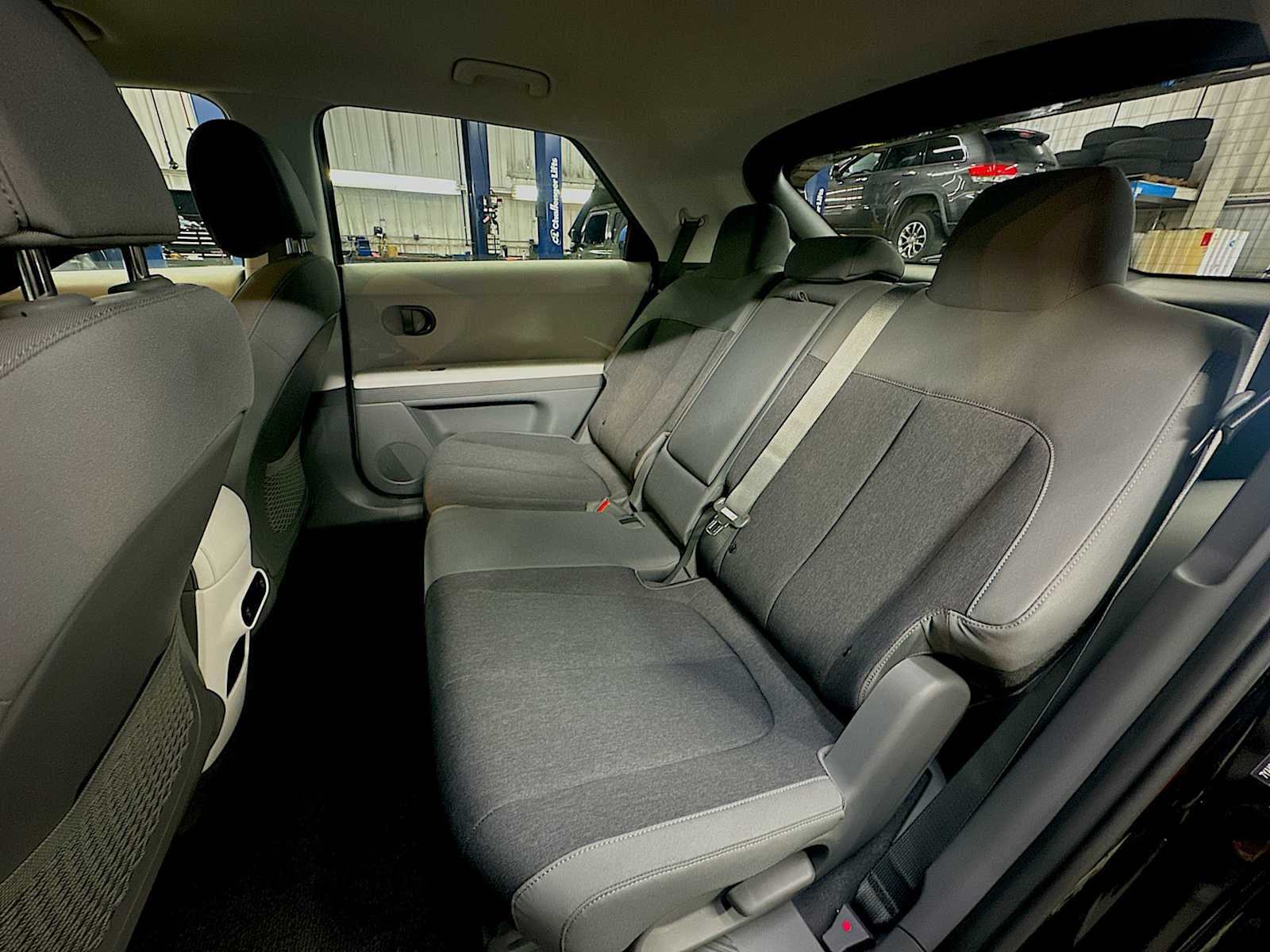 2026 Hyundai IONIQ 5 SE