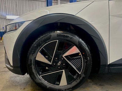 2026 Hyundai IONIQ 5 SE