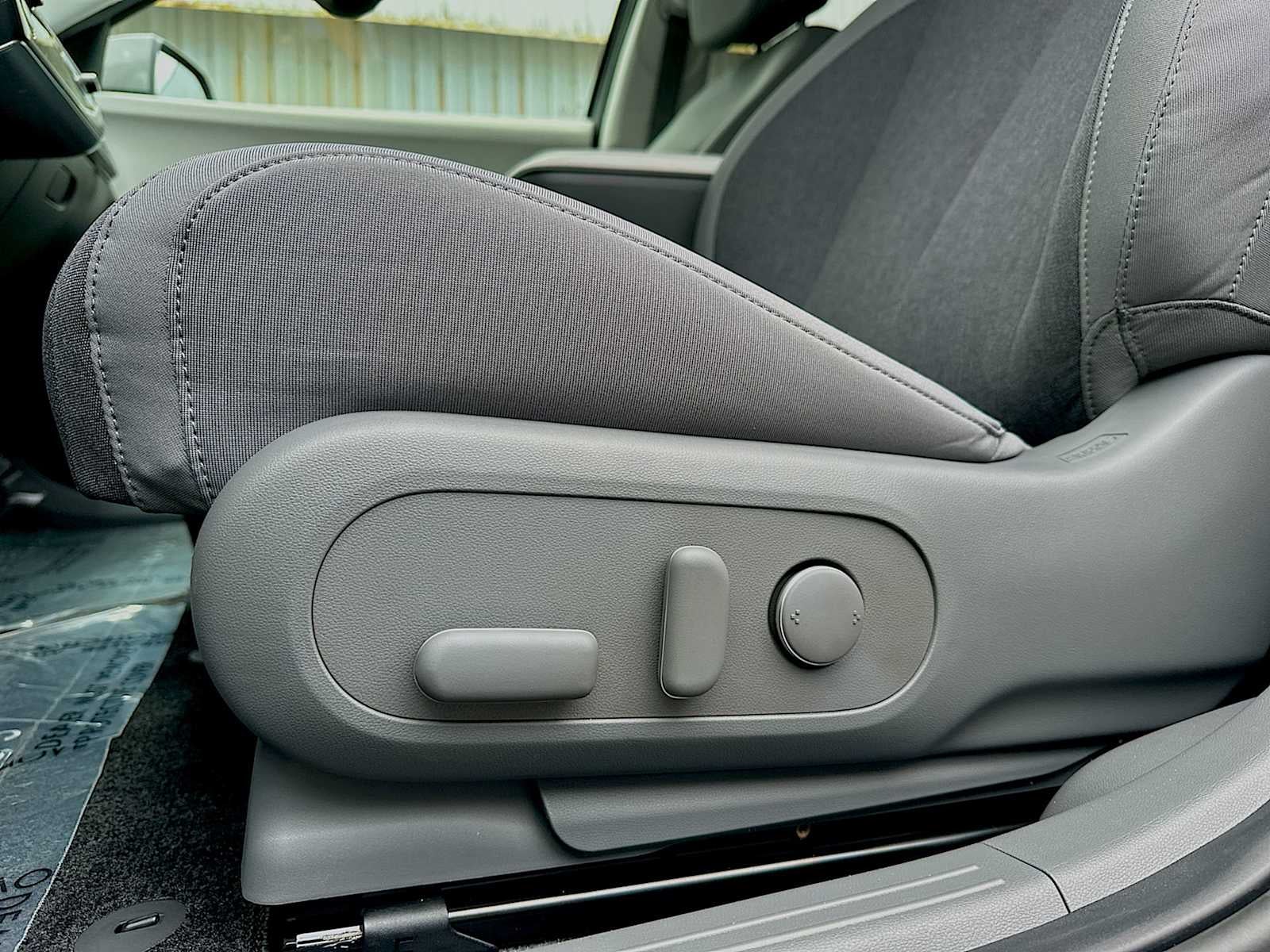 2026 Hyundai IONIQ 5 SE