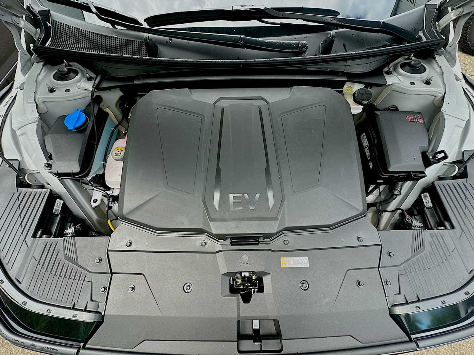 2026 Hyundai IONIQ 5 SE