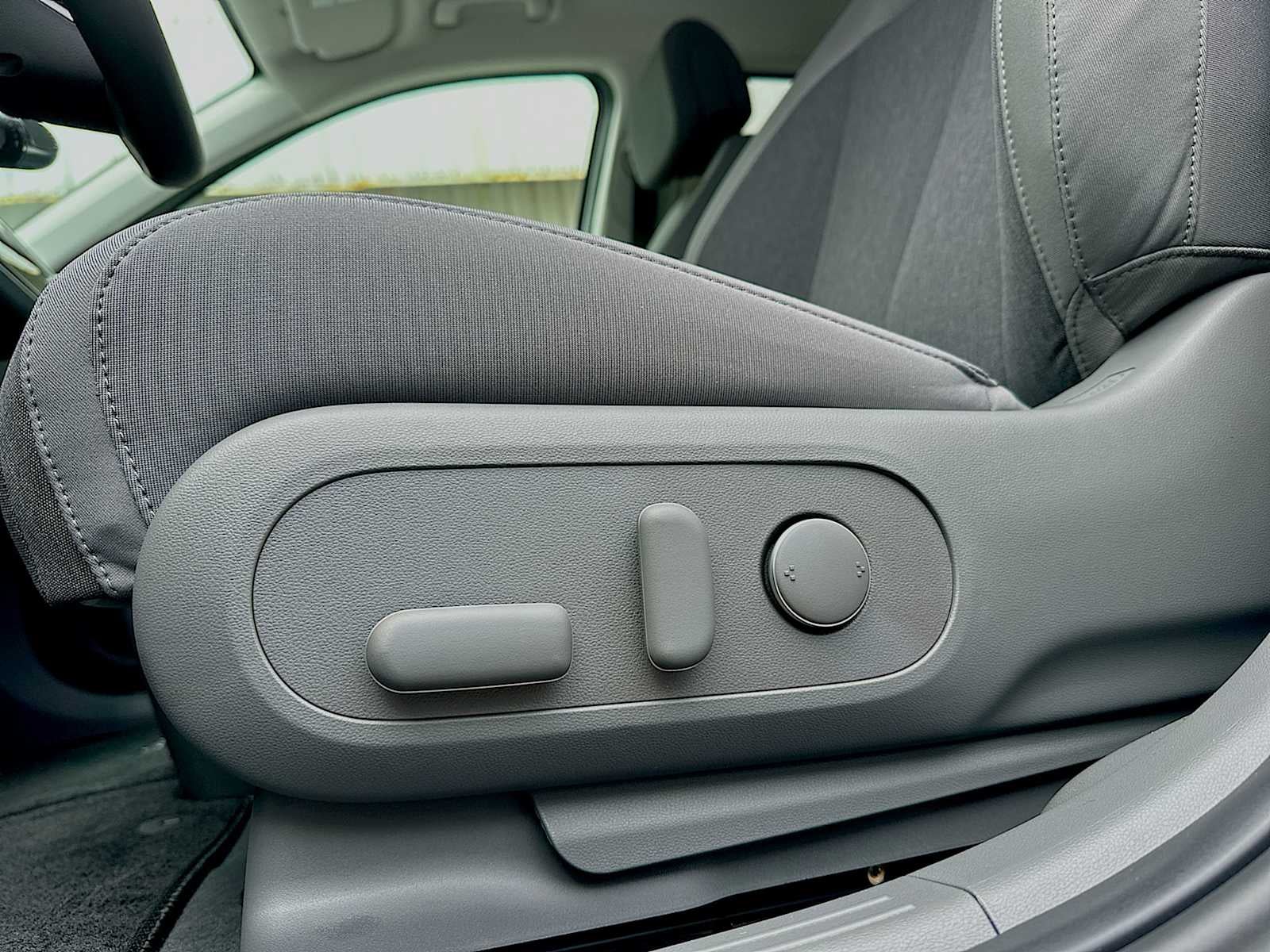 2026 Hyundai IONIQ 5 SE