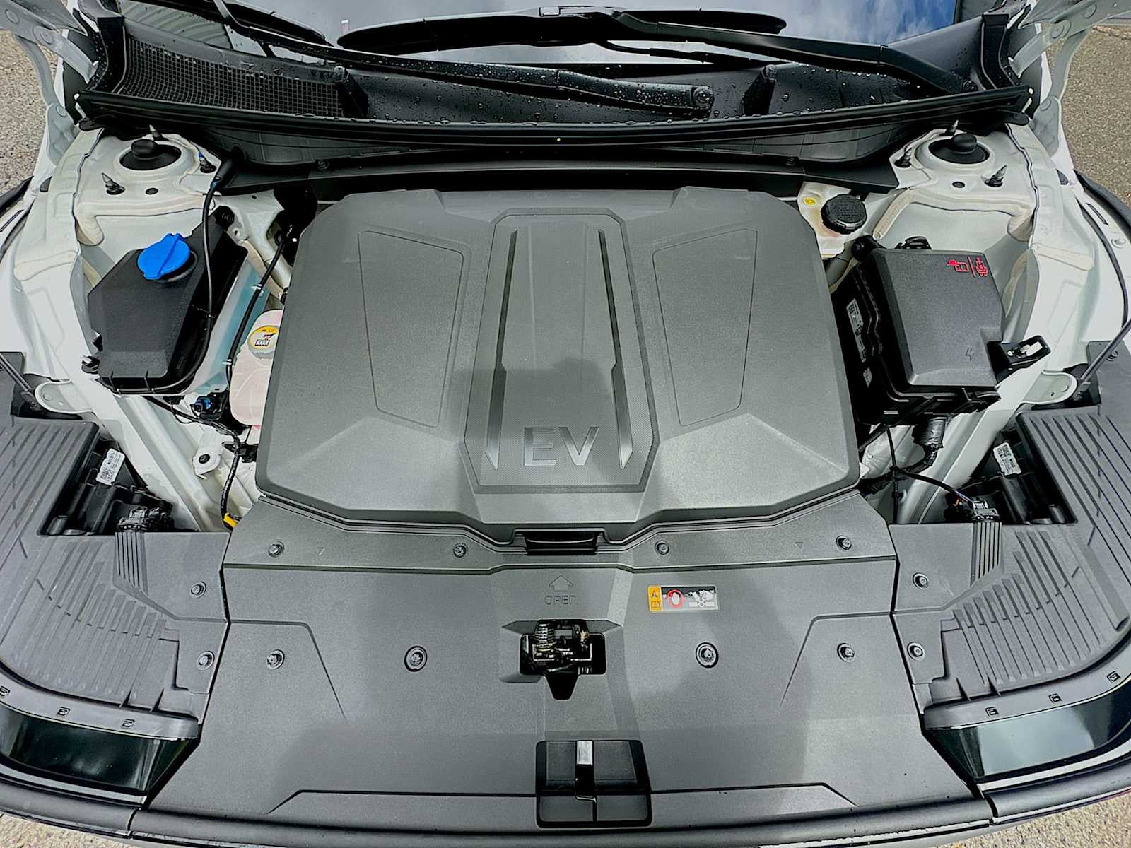 2026 Hyundai IONIQ 5 SE