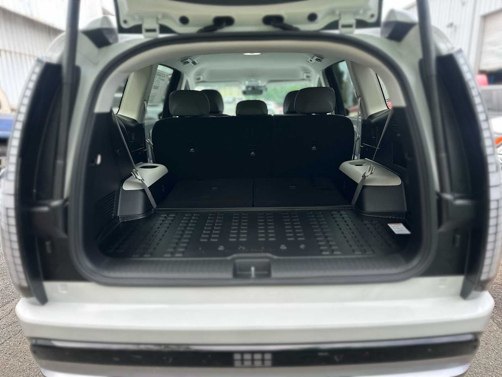 2026 Hyundai IONIQ 9 SEL