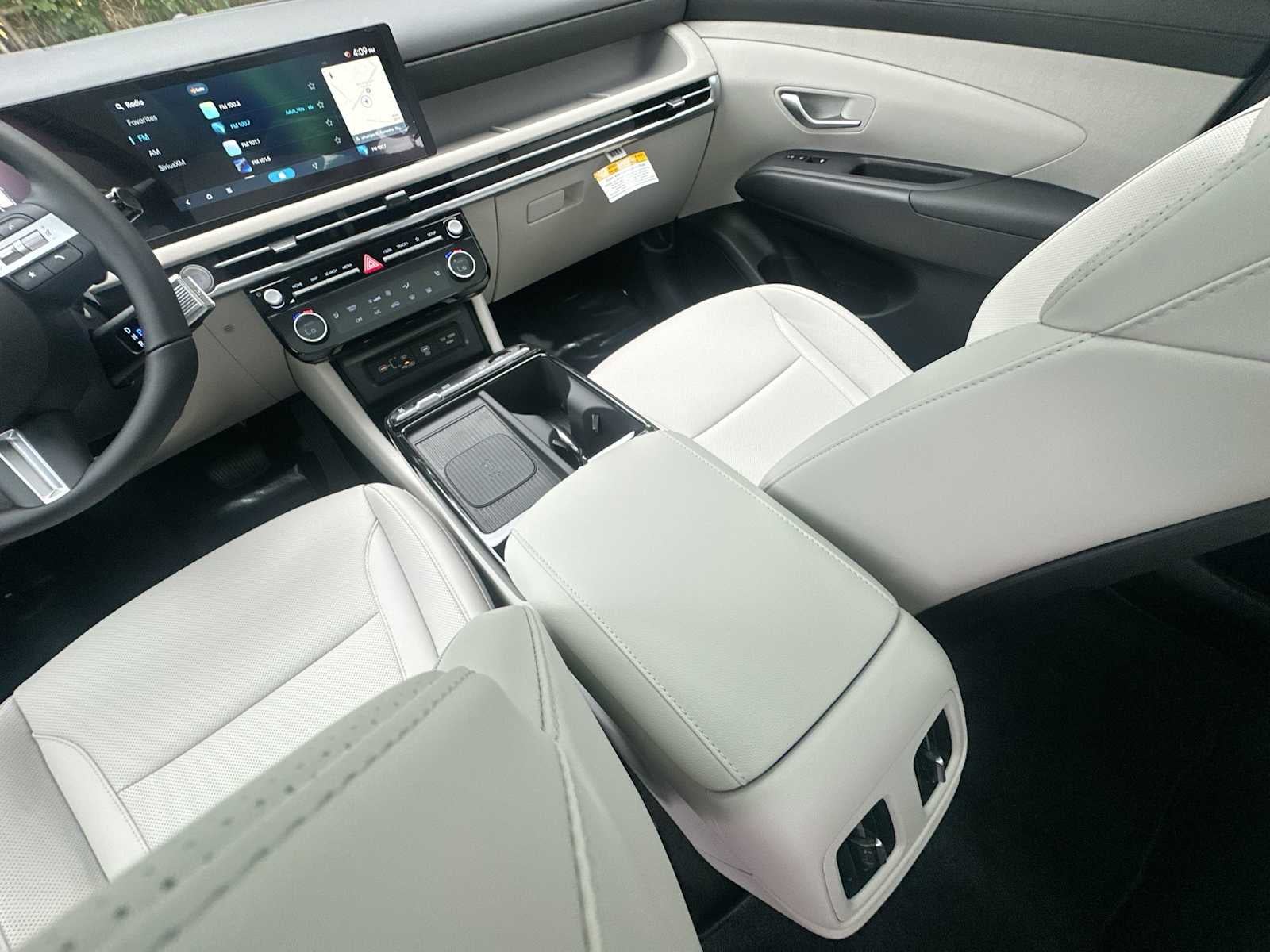 2025 Hyundai TUCSON HYBRID SEL Convenience