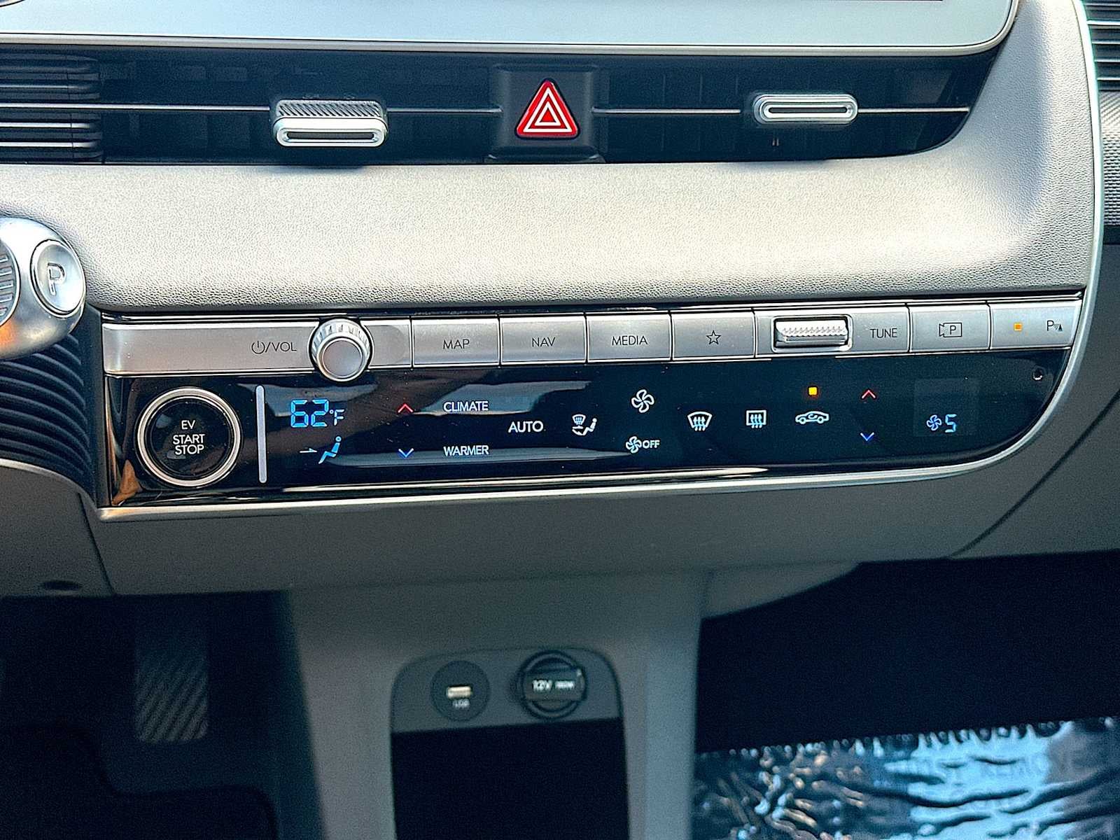 2022 Hyundai IONIQ 5 SE