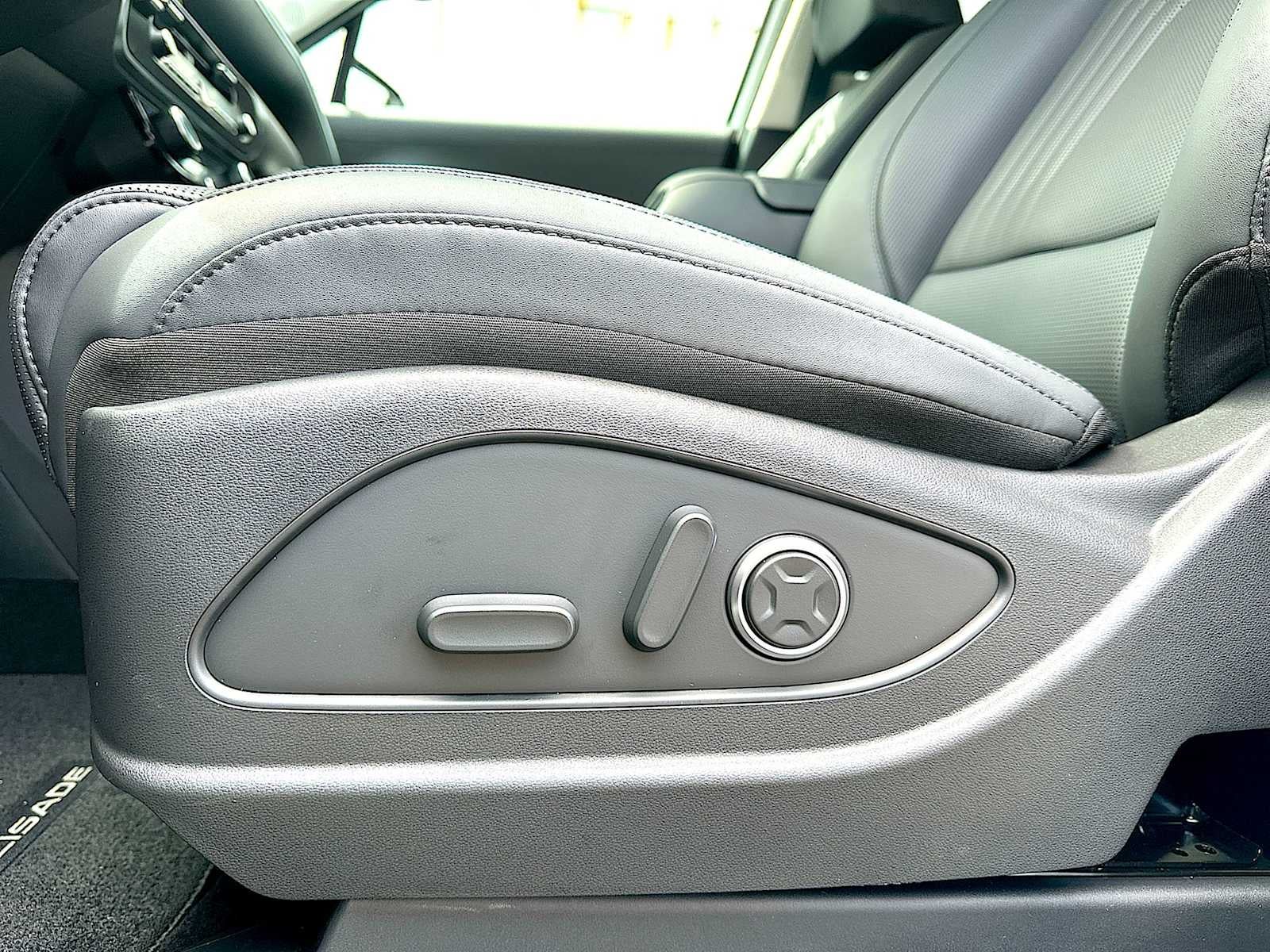 2026 Hyundai PALISADE HYBRID Blue SEL Premium 8P