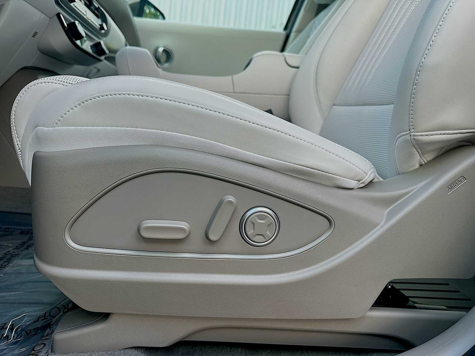 2026 Hyundai PALISADE HYBRID SEL Premium 8P