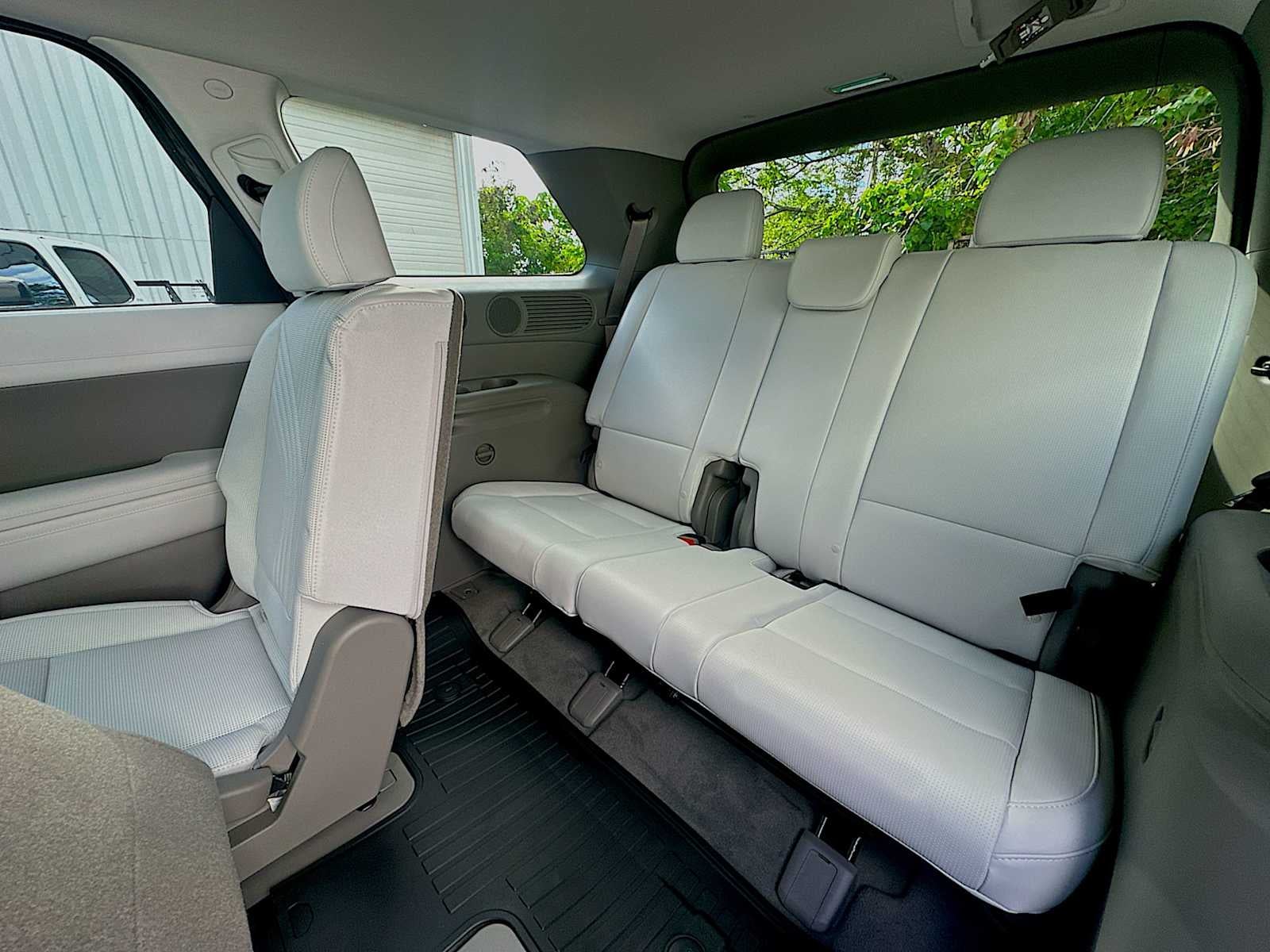 2026 Hyundai PALISADE HYBRID SEL Premium 8P