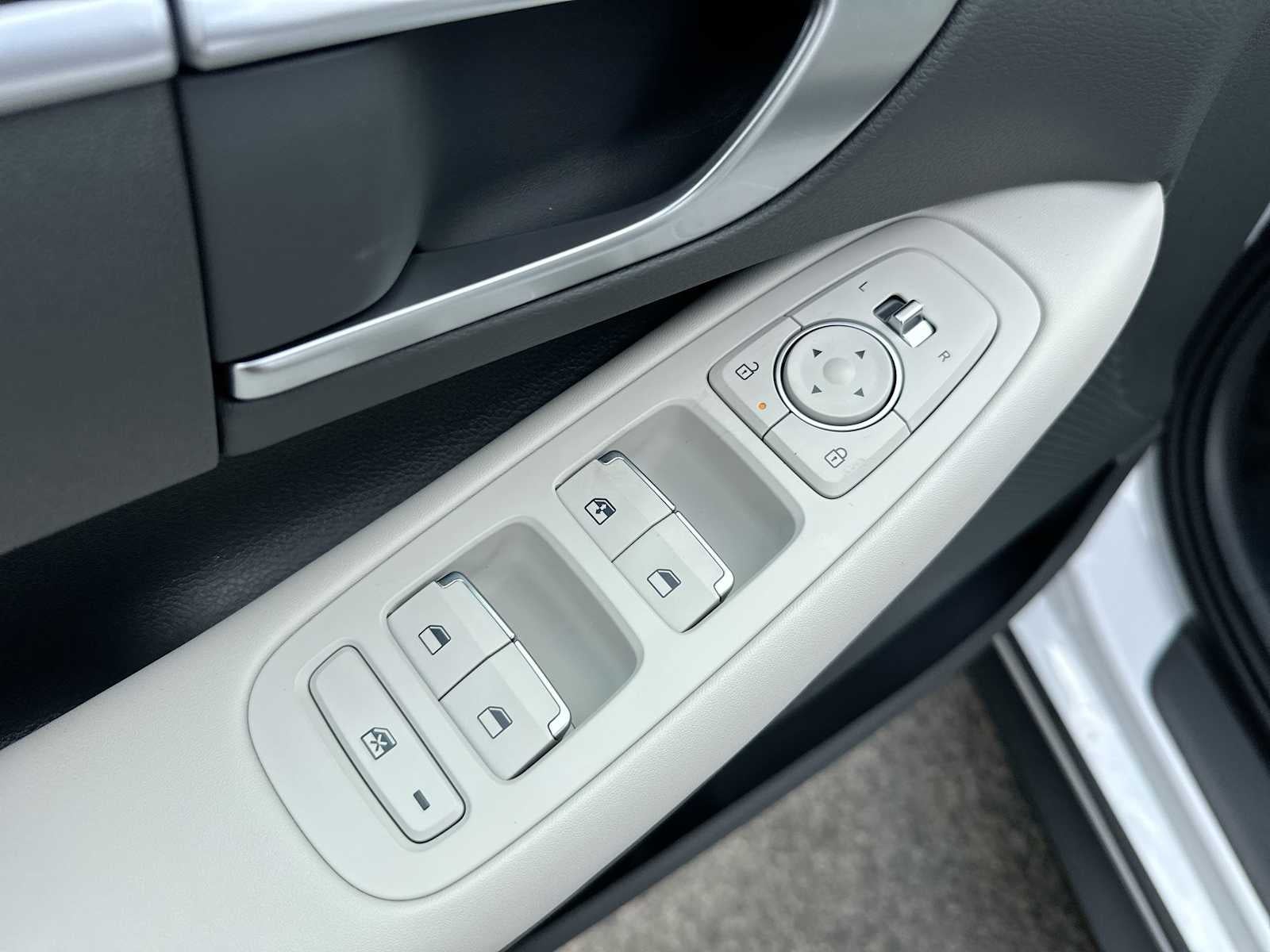 2026 Hyundai SONATA SE