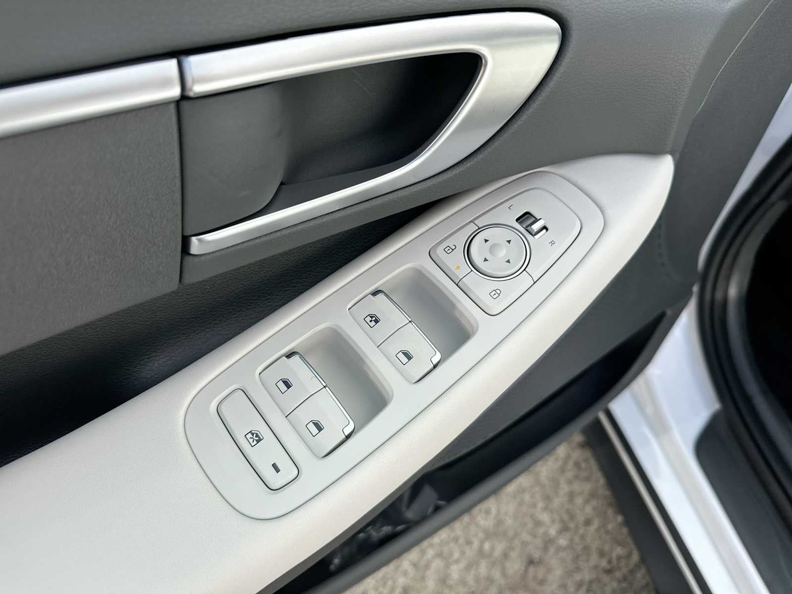 2026 Hyundai SONATA SE