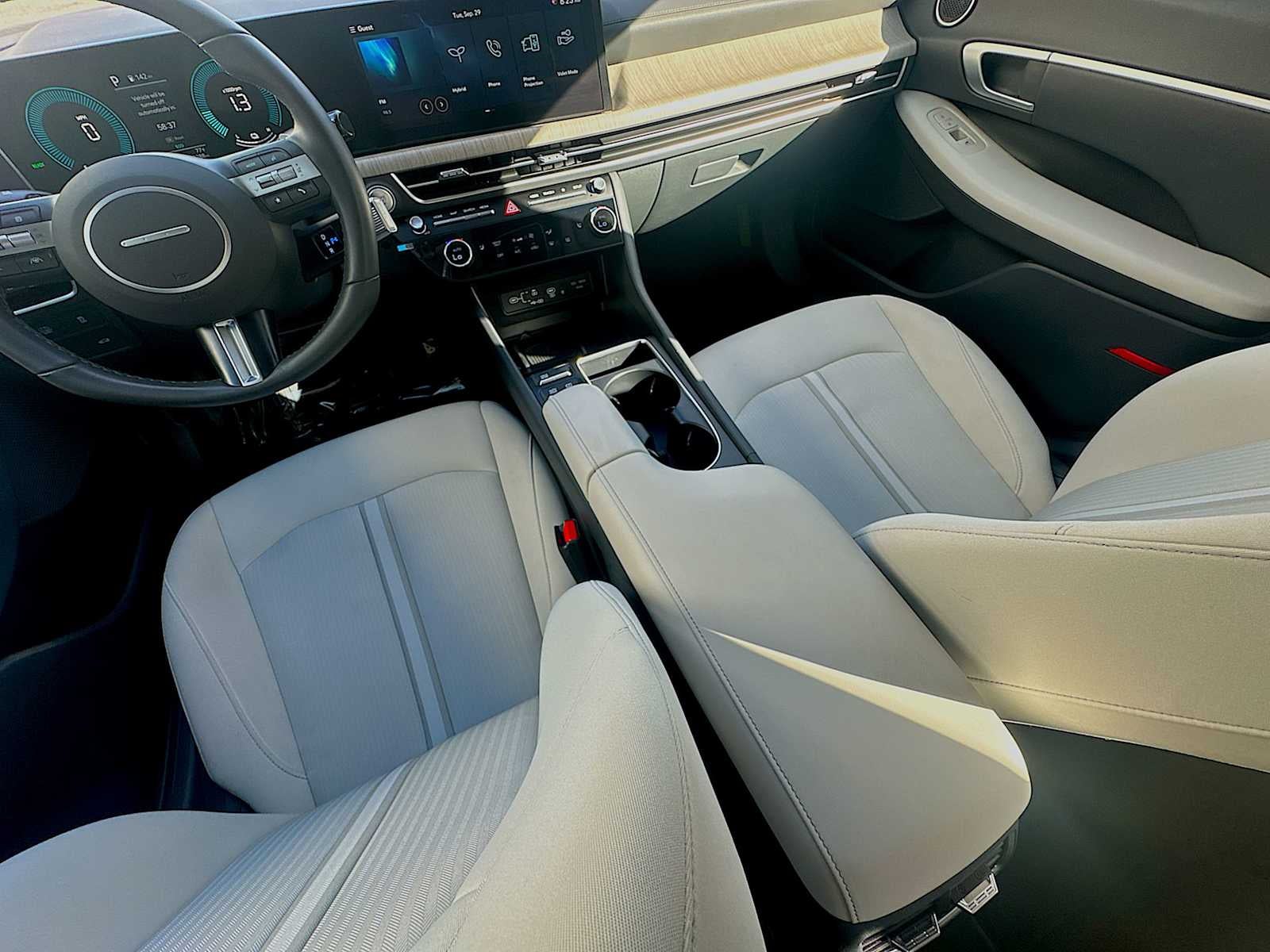 2025 Hyundai SONATA HYBRID SEL