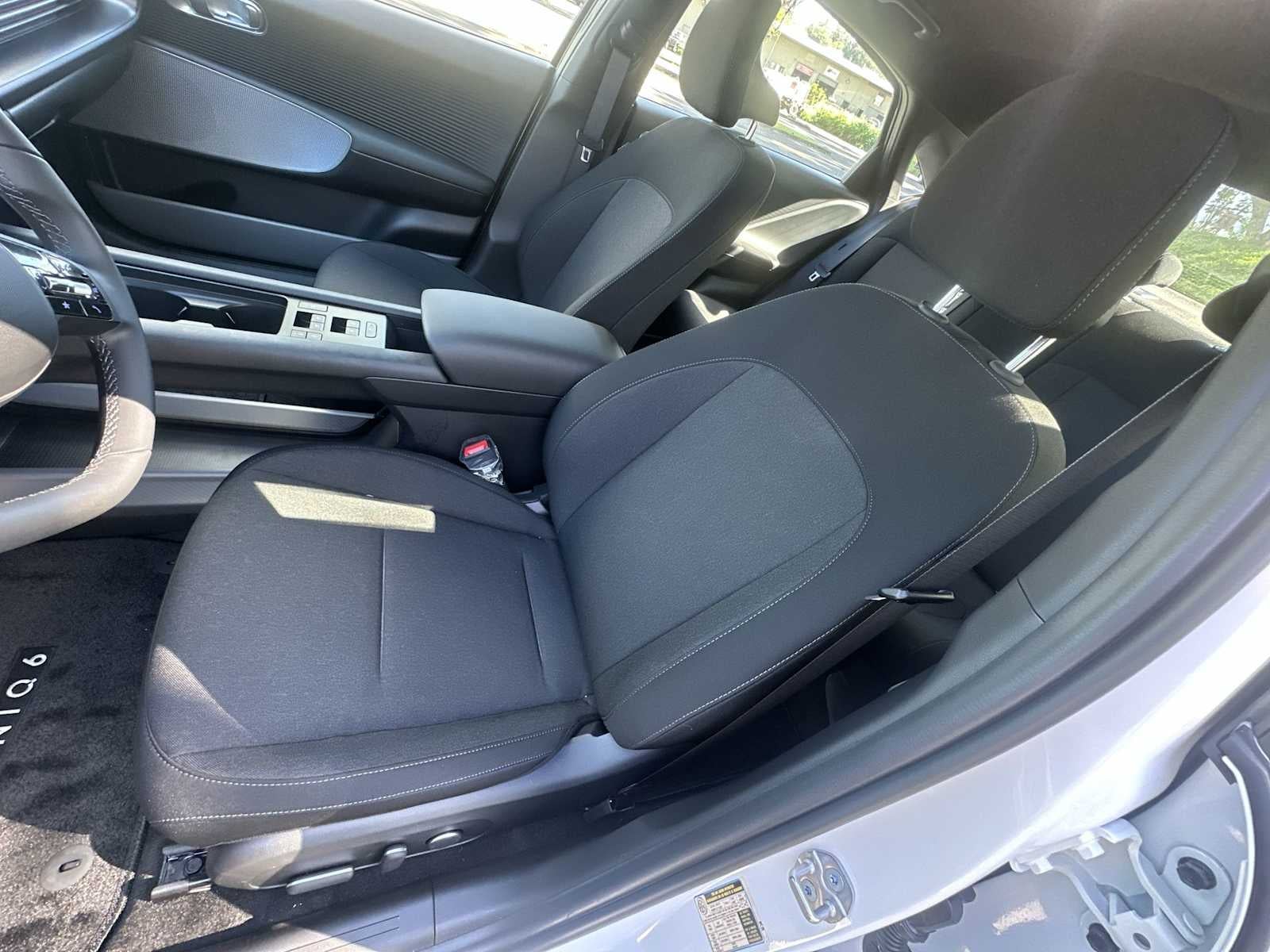 2025 Hyundai IONIQ 6 SE