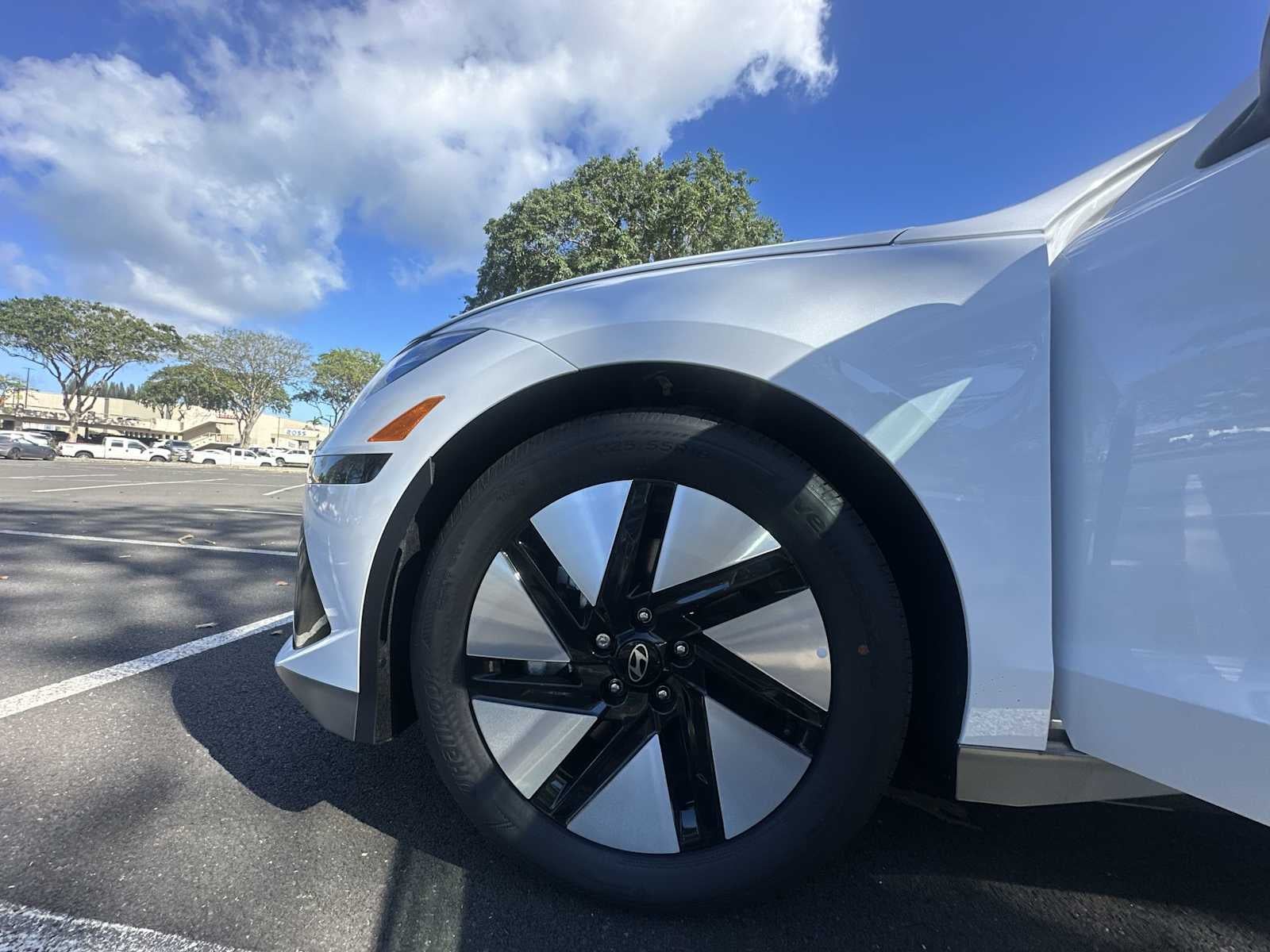 2025 Hyundai IONIQ 6 SE