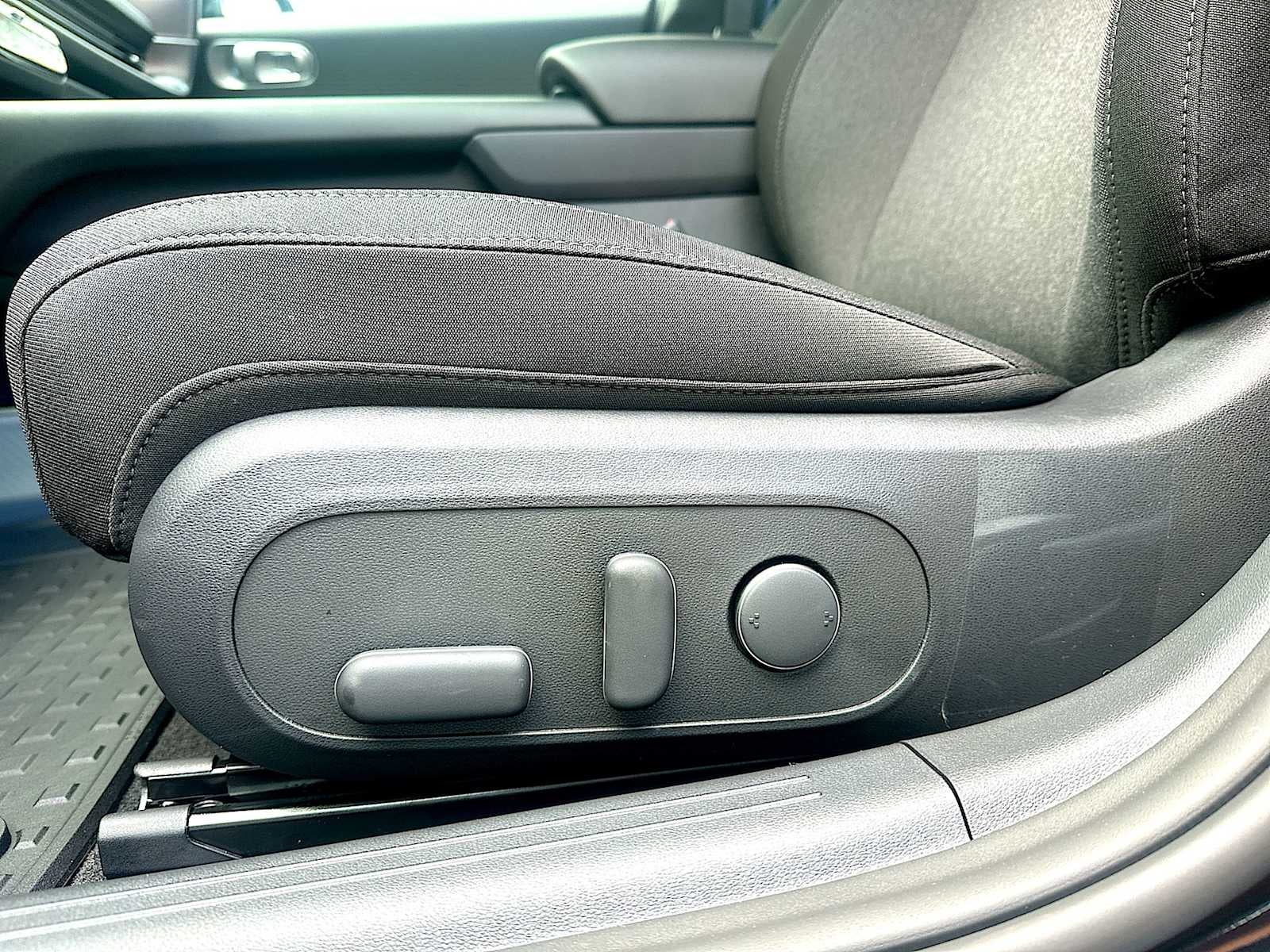 2025 Hyundai IONIQ 6 SE