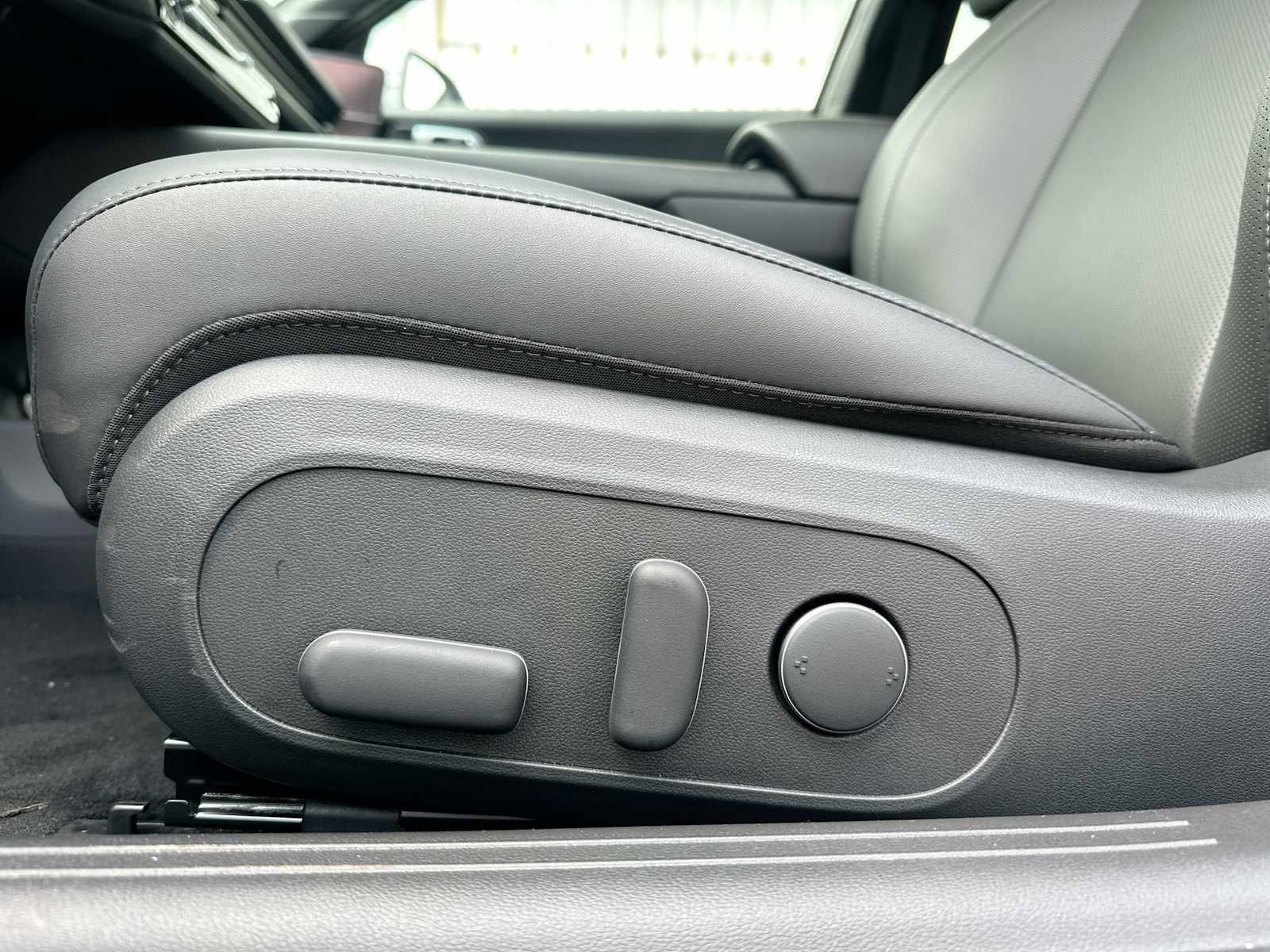 2025 Hyundai IONIQ 6 SEL