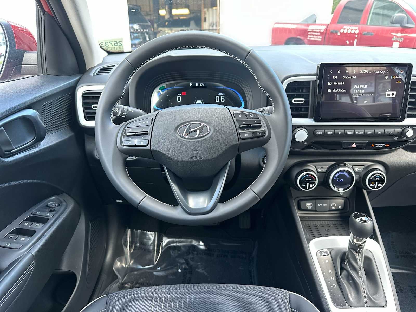 2025 Hyundai VENUE Limited