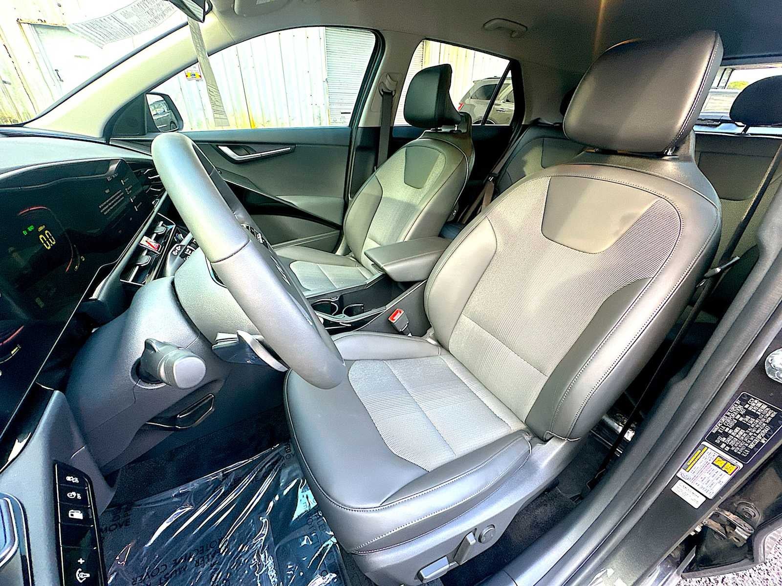 2023 Kia Niro Plug-In Hybrid EX