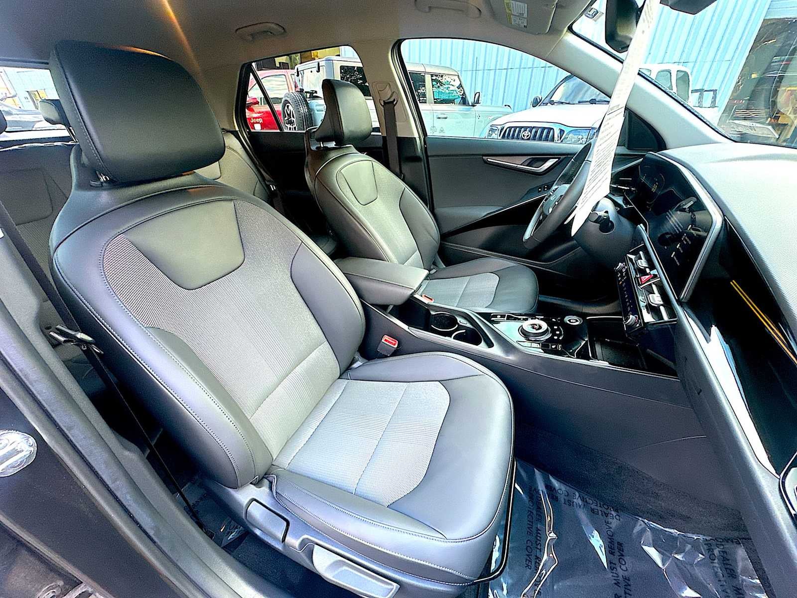 2023 Kia Niro Plug-In Hybrid EX