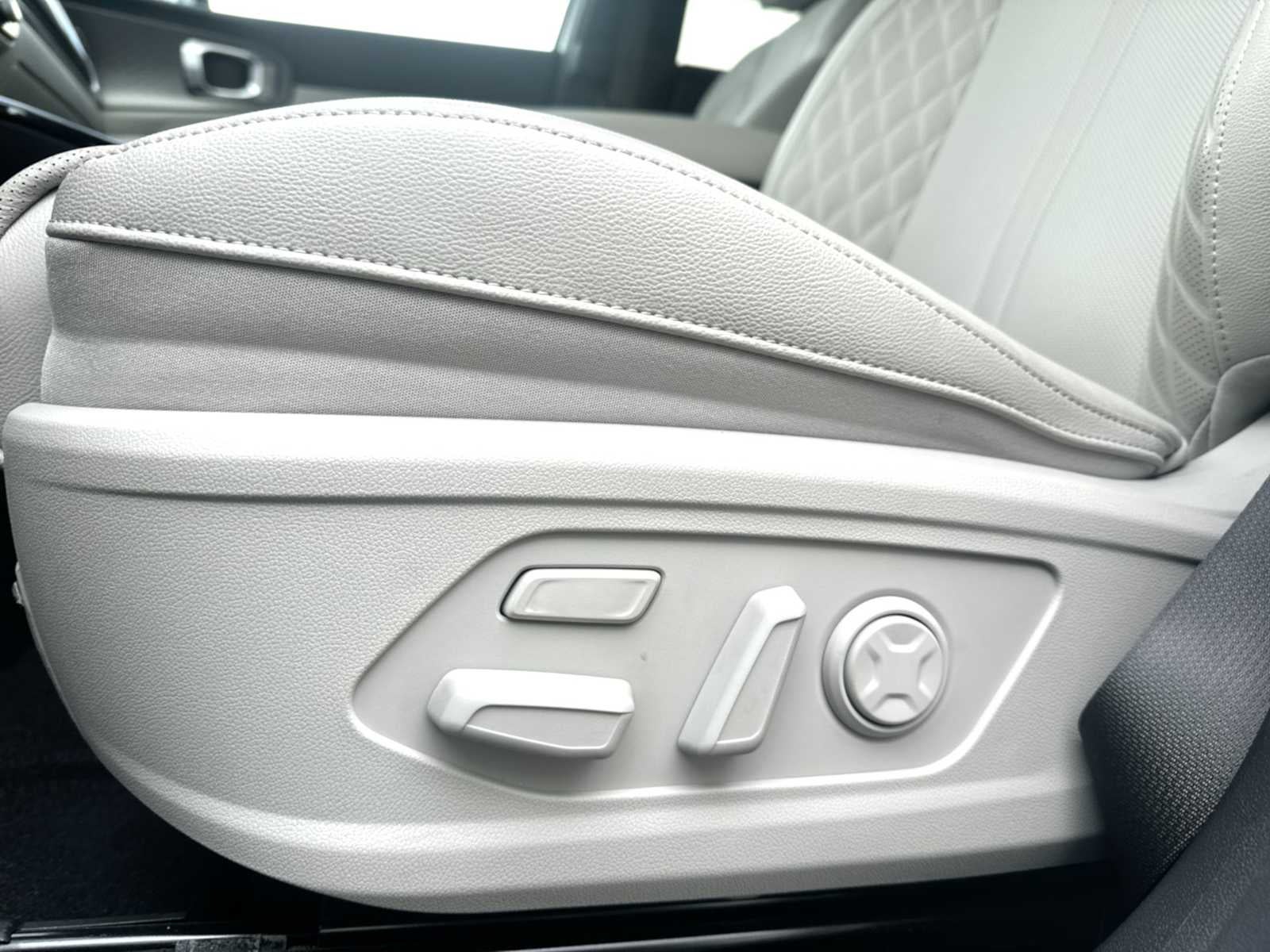 2025 Kia Sorento Plug-In Hybrid SX Prestige