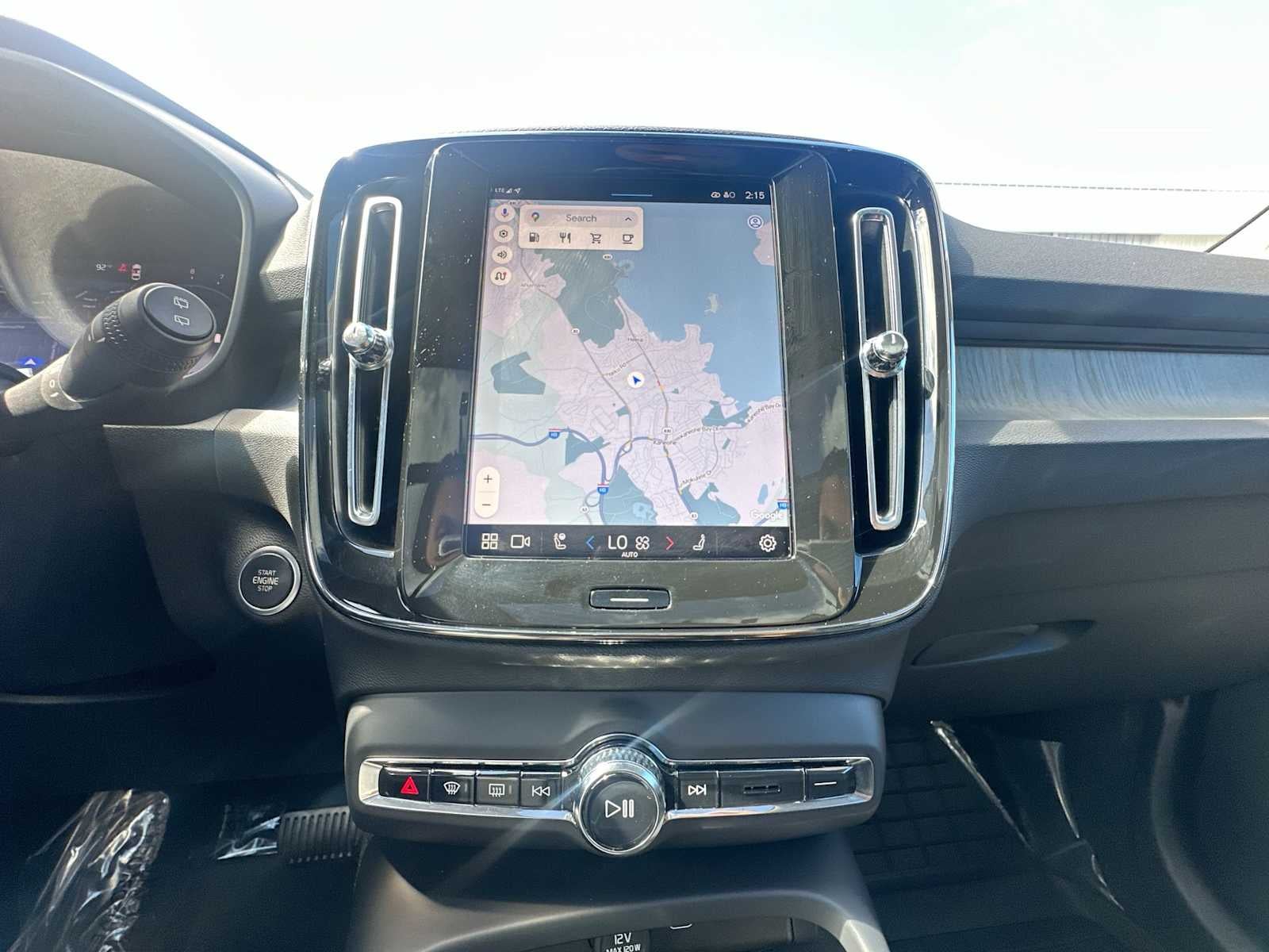 2023 Volvo XC40 Plus Bright Theme