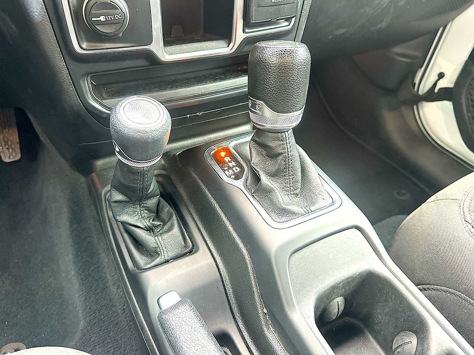 2023 Jeep Wrangler 4-Door Sport 4x4