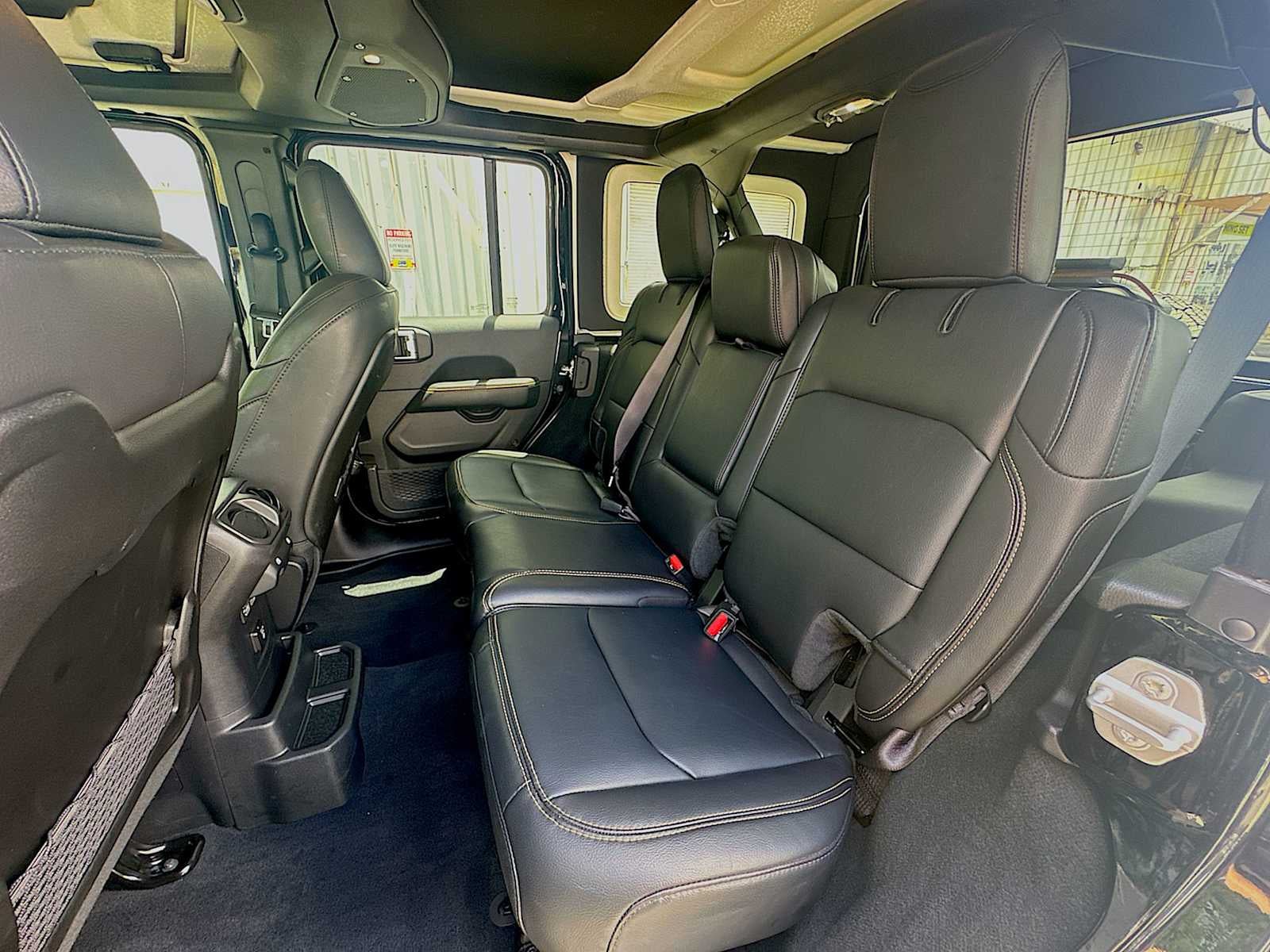 2024 Jeep Wrangler 4-Door Sahara 4x4