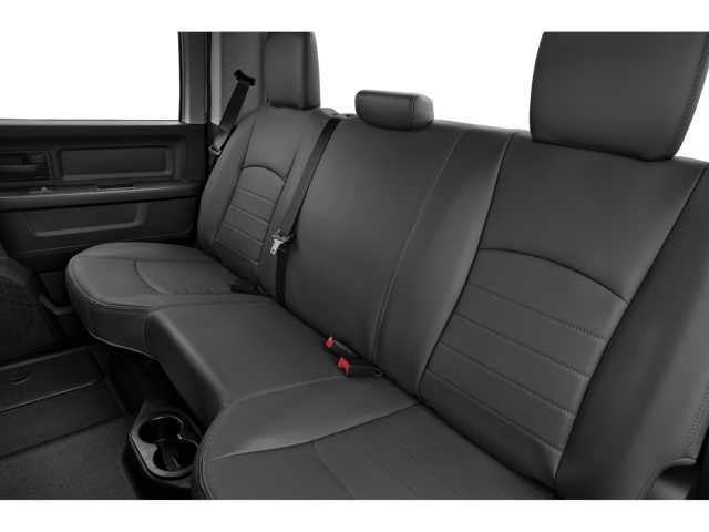 2018 RAM 1500 Express Crew Cab 4x4 5'7' Box