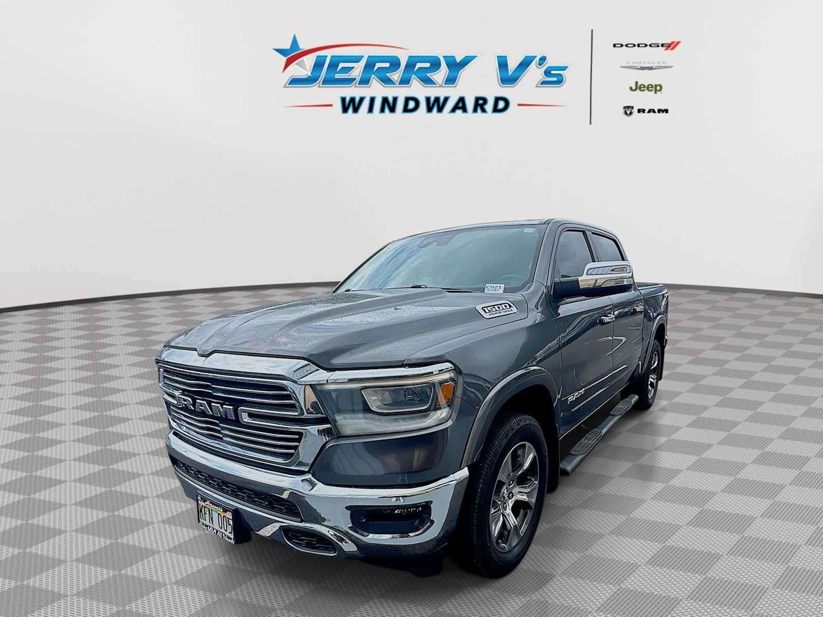 2022 RAM 1500 Laramie Crew Cab 4x4 5'7' Box