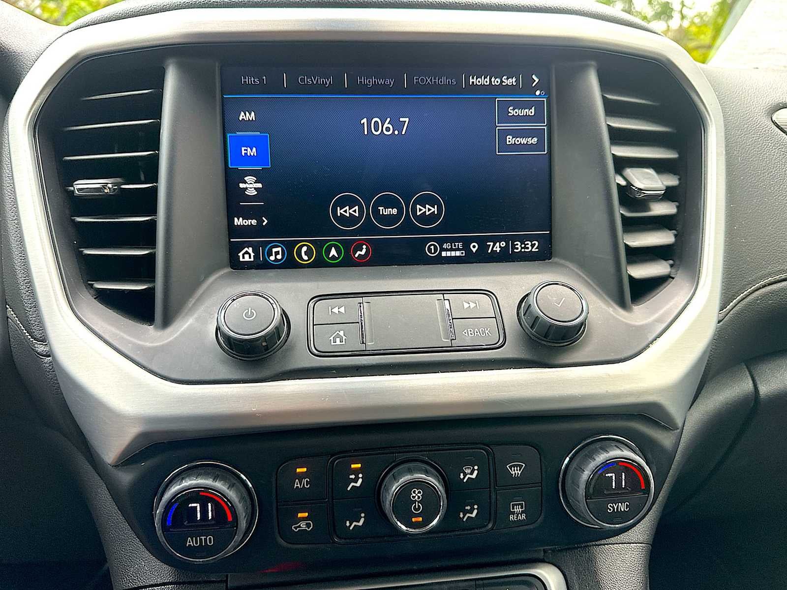 2023 GMC Acadia FWD SLT