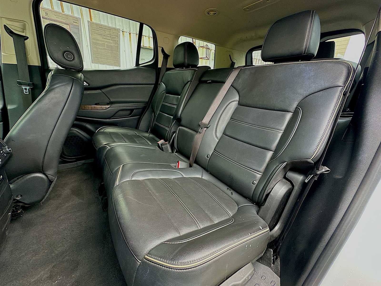 2023 GMC Acadia FWD Denali