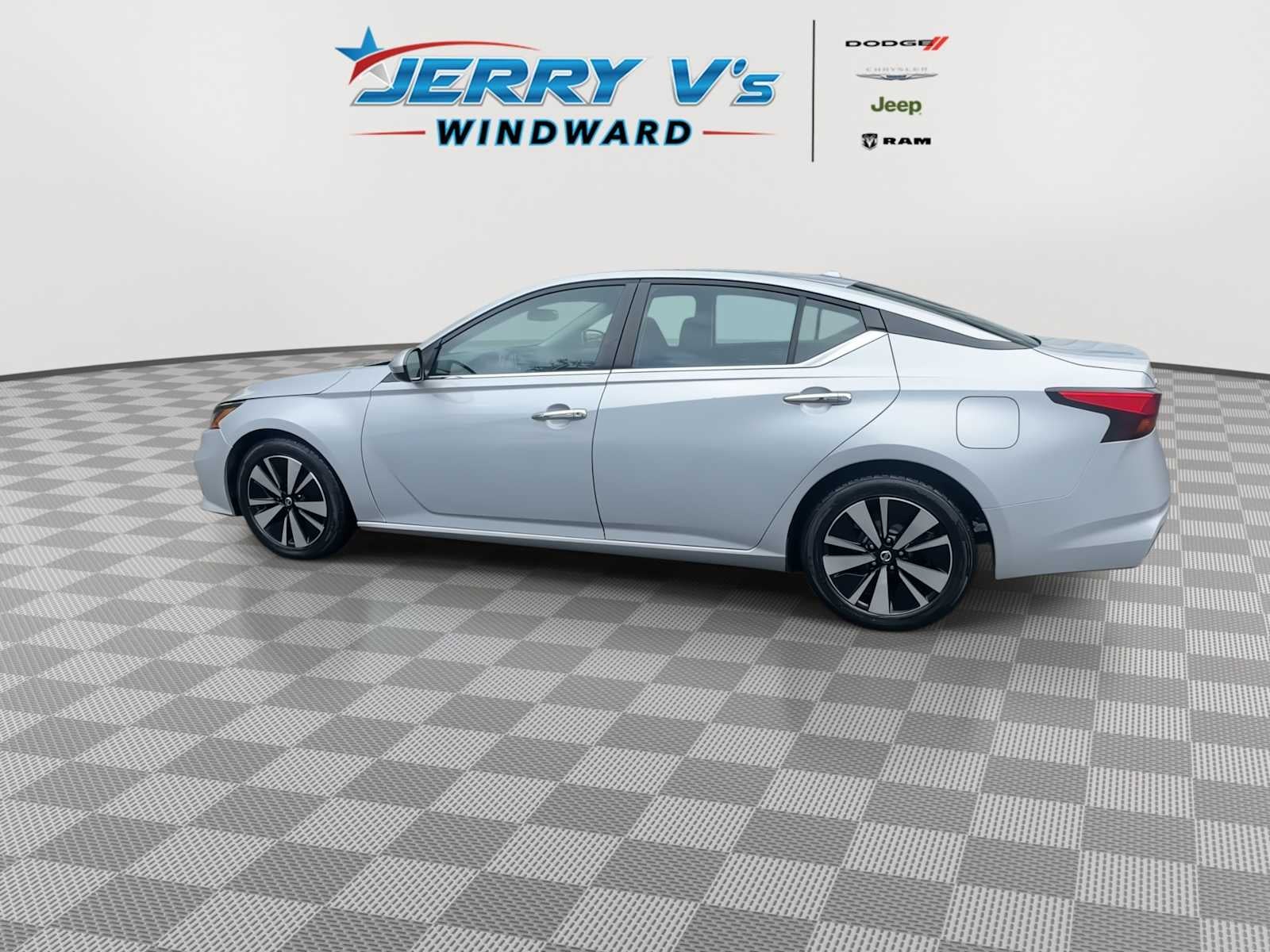 2022 Nissan Altima SV FWD