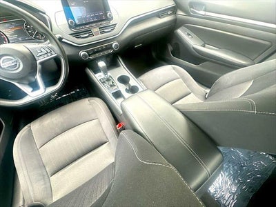 2022 Nissan Altima SV FWD