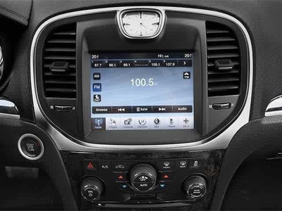 2014 Chrysler 300 4dr Sdn RWD