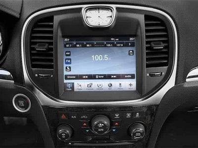 2014 Chrysler 300 4dr Sdn RWD