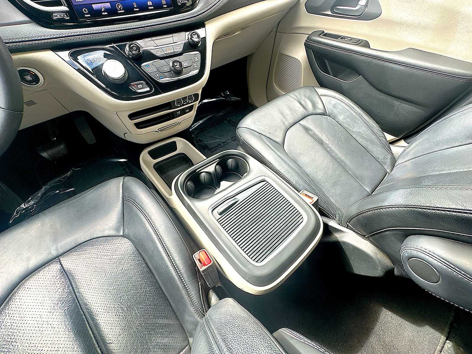 2022 Chrysler Pacifica Hybrid Touring L