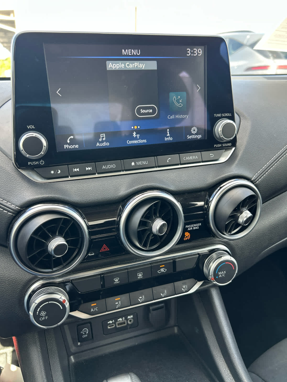 2024 Nissan Sentra SV Xtronic CVT