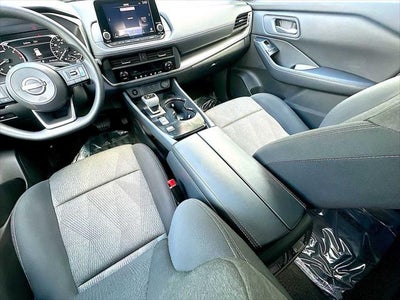 2024 Nissan Rogue SV FWD