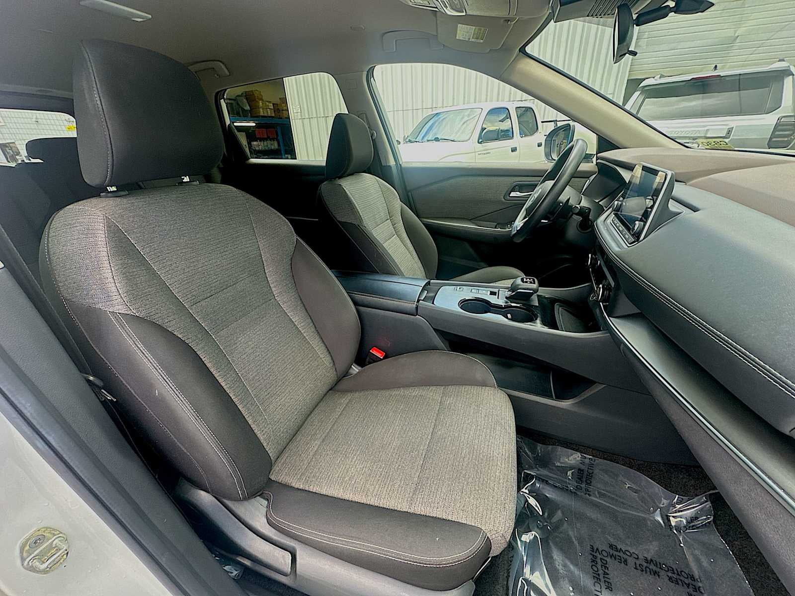 2023 Nissan Rogue SV FWD