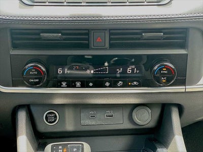 2023 Nissan Rogue SV FWD