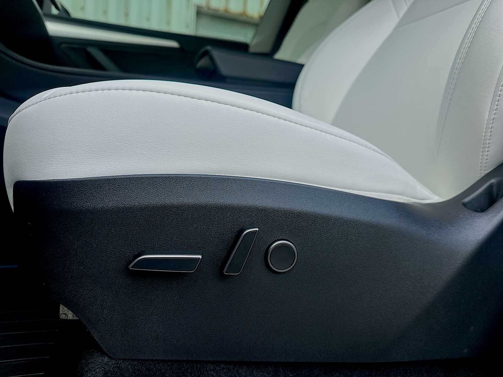 2023 Tesla Model Y AWD