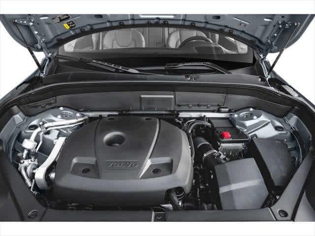 2022 Volvo XC90 T6 Momentum 7 Passenger
